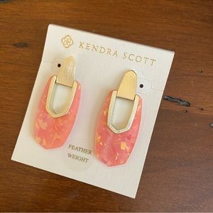 Kendra Scott earrings - never worn